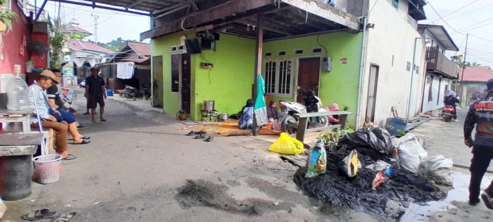 Minggu, 15 Februari 2026, Kelurahan Karang Anyar mendampingi dan mengawasi jalannya kegiatan gotong royong di wilayah RT.003, 005, 006, 008, 009, 010, 012, 036