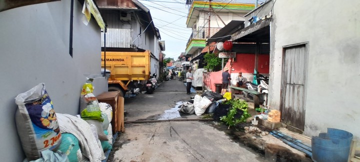 Minggu, 15 Februari 2026, Kelurahan Karang Anyar mendampingi dan mengawasi jalannya kegiatan gotong royong di wilayah RT.003, 005, 006, 008, 009, 010, 012, 036