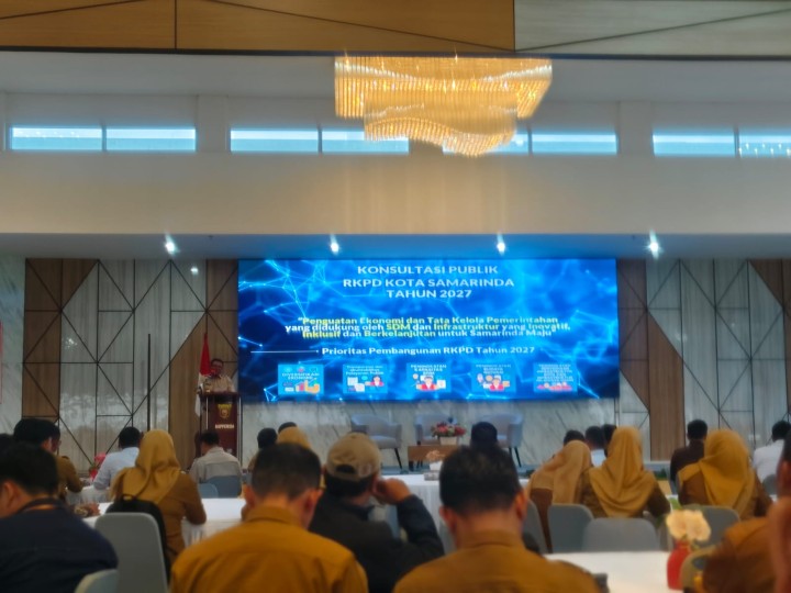 Selasa, 25 Februari 2026, Kelurahan Karang Anyar menghadiri Acara Konsultasi Publik RKPD Kota Samarinda Tahun 2027 di Kantor Bapperida Kota Samarinda