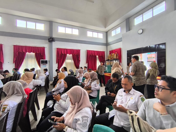 Rabu, 26 Februari 2026, Kelurahan Karang Anyar Menghadiri Acara Sosialisasi Pemberian Informasi Status Kepesertaan JKN di Kantor Kecamatan Samarinda Ulu
