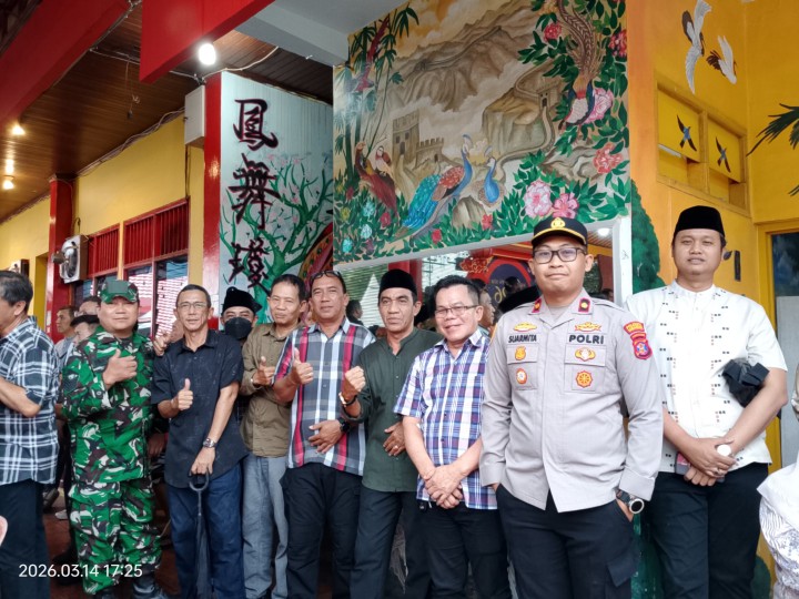 Sabtu, 14 Maret 2026, Kelurahan Karang Anyar menghadiri kegiatan Bakti Sosial Pemerintah Kota Samarinda bersama Yayasan Dharma BAKTI di Kelenteng Thien Ie Kong di Jalan Yos Sudarso Samarinda.