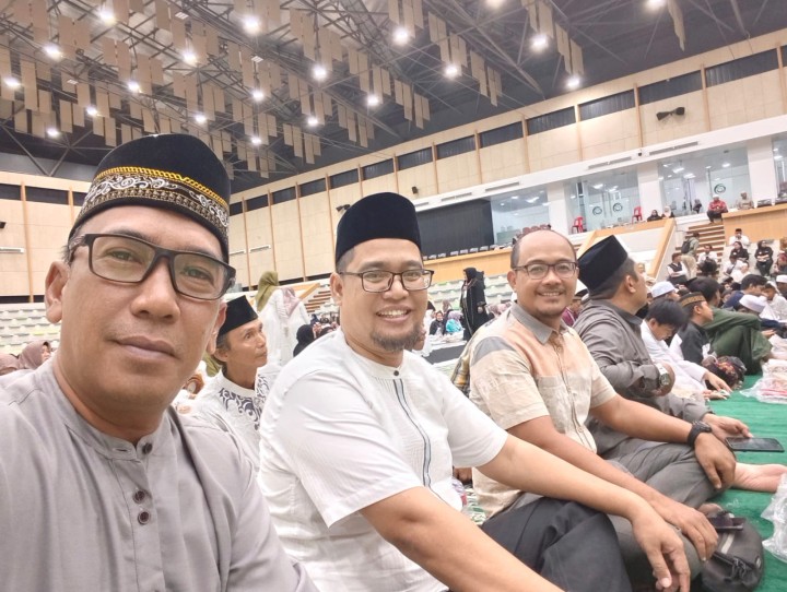 Senin 16 Maret 2026, Kelurahan Karang Anyar menghadiri kegiatan Buka Puasa dan Taraweh bersama BPW KKSS Kalimantan Timur dan BPD KKSS Kalimantan Timur Tahun 1447H di Hall GOR Segiri Samarinda.