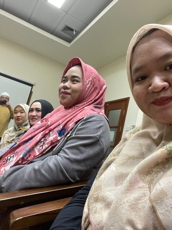 Kamis, 19 Maret 2026 Kelurahan Karang Anyar menghadiri kegiatan Penyerahan zakat dan beras dari islamic center untuk warga kurang mampu Kelurahan Karang Anyar.
