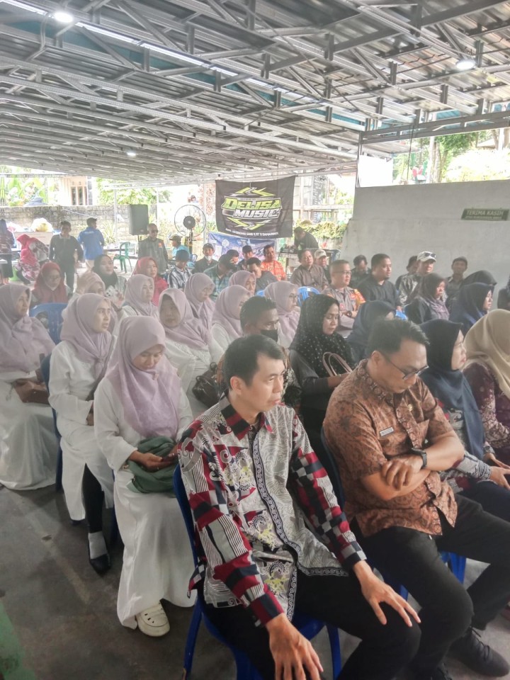 Kamis, 02 April 2026, Halal Bihalal Kelurahan Karang Anyar bersama Forum RT se Karang Anyar dan Camat Sungai Kunjang serta unsur-unsur Kelurahan sekaligus perpisahan purna tugas HAMDAH sebagai staf Kelurahan Karang Anyar.