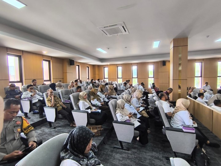 Rabu, 15 April 2026, Kelurahan Karang Anyar menghadiri Sosialisasi Sistem Penerimaan Murid Baru (SPMB) di aula SPMN 16 Samarinda