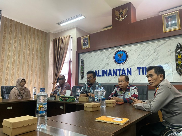 Kamis, 16 April 2026, Kelurahan Karang Anyar menghadiri kegiatan Pembentukan IBM Intervensi berbasis Masyarakat bidang Narkotika Kel. Karang Anyar kec. Sungai kunjang di kantor BNN Provinsi Kaltim, Jl. Rapak Indah