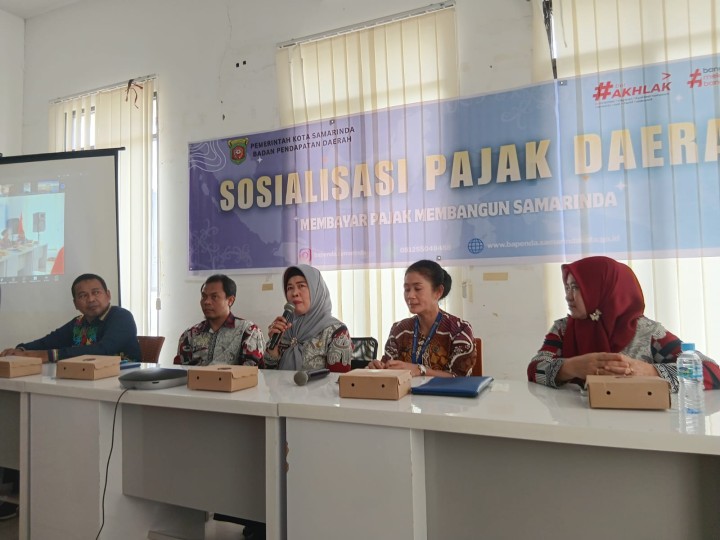 Kamis, 16 April 2026 Kelurahan Karang Anyar bersama 5 perwakilan RT mengikuti kegiatan Sosialisasi Pajak Daerah " Membayar Pajak Membangun Samarinda" di Kantor Kecamatan Sungai Kunjang.