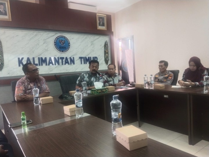Kamis, 16 April 2026, Kelurahan Karang Anyar menghadiri kegiatan Pembentukan IBM Intervensi berbasis Masyarakat bidang Narkotika Kel. Karang Anyar kec. Sungai kunjang di kantor BNN Provinsi Kaltim, Jl. Rapak Indah
