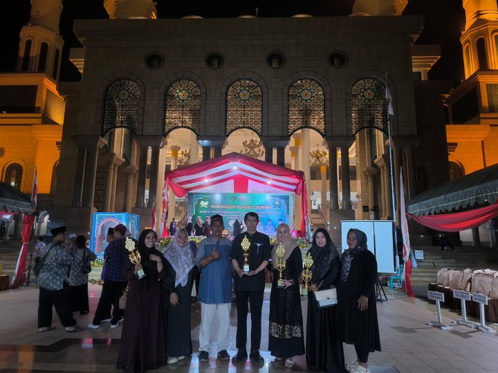 Jumat, 17 April 2026, Kelurahan Karang Anyar mengahdiri acara penuitupan MTQ Kecamatan Sungai Kunjang ke 28 di Halaman Islamic Center Samarinda.