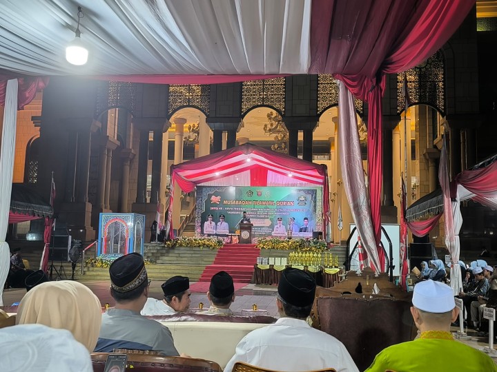 Jumat, 17 April 2026, Kelurahan Karang Anyar mengahdiri acara penuitupan MTQ Kecamatan Sungai Kunjang ke 28 di Halaman Islamic Center Samarinda.