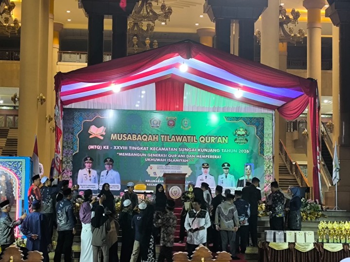 Jumat, 17 April 2026, Kelurahan Karang Anyar mengahdiri acara penuitupan MTQ Kecamatan Sungai Kunjang ke 28 di Halaman Islamic Center Samarinda.