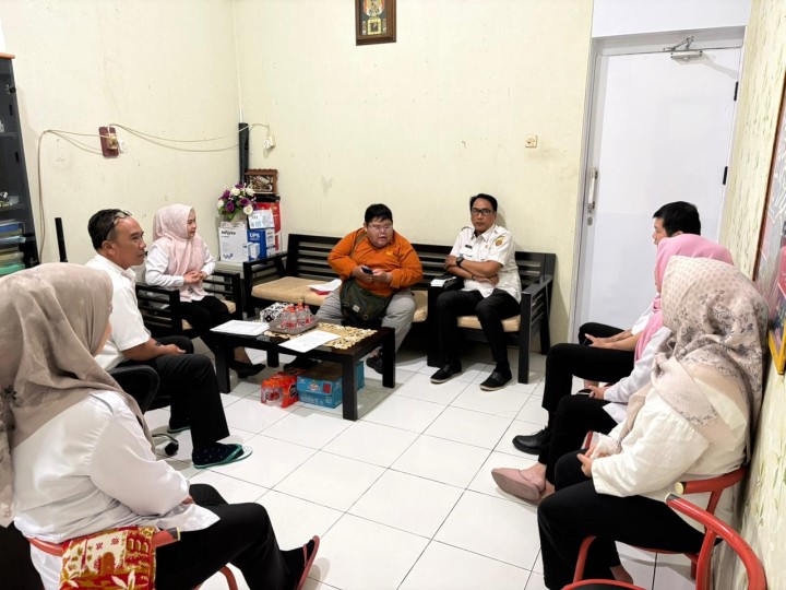 Rabu, 22 April 2026 – Kelurahan Karang Anyar menerima kunjungan dari BPS Kota Samarinda dalam rangka permintaan data Profil Geografis Kelurahan Karang Anyar.