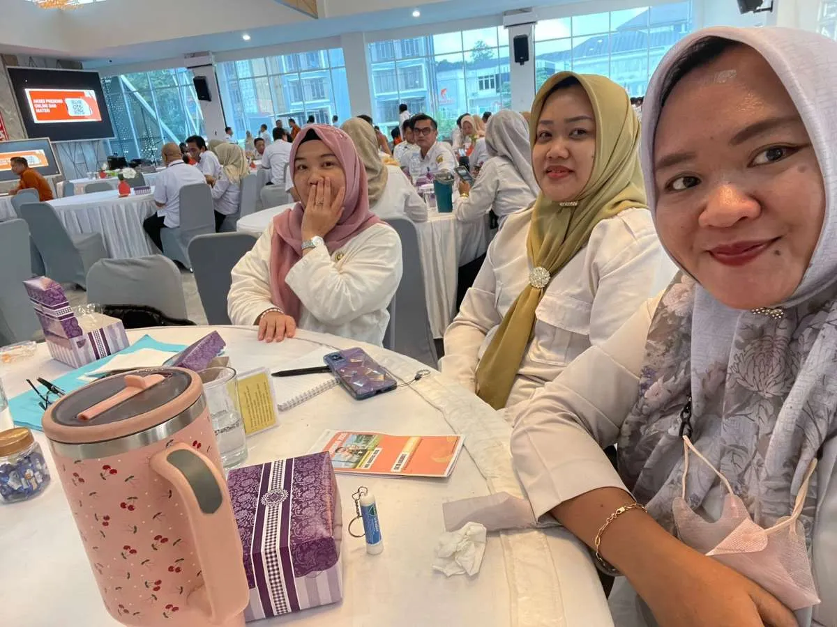 Rabu, 29 April 2026, Kelurahan Karang Anyar mengikuti kegiatan Launching Program Desa Cantik Kota Samarinda tahun 2026 di Ruang Arutala Kantor Baperidda Kota Samarinda.
