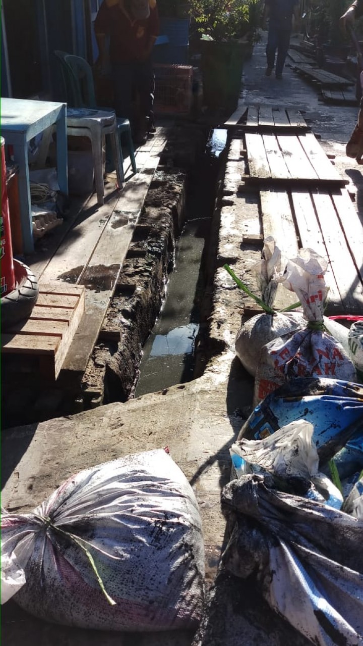 Kegiatan Gotong Royong di Jl.Slamet Riyadi RT.19 Kel. Karang Asam Ilir