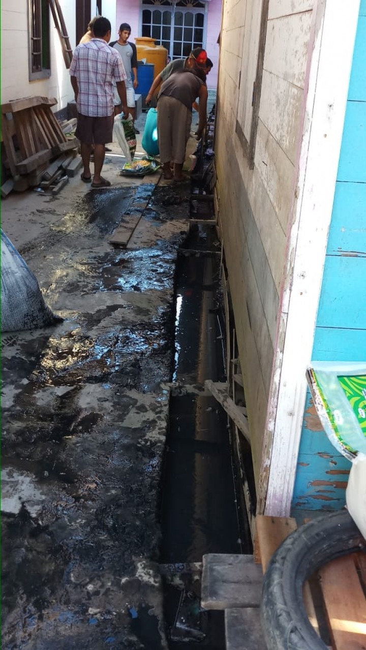 Kegiatan Gotong Royong di Jl.Slamet Riyadi RT.19 Kel. Karang Asam Ilir