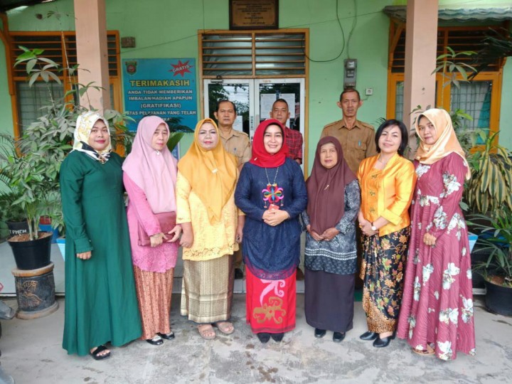 Dalam rangka memperingati Hari Ibu Nasional Ke-90 Tahun 2018 di Kantor Kelurahan Karang Asam Ulu