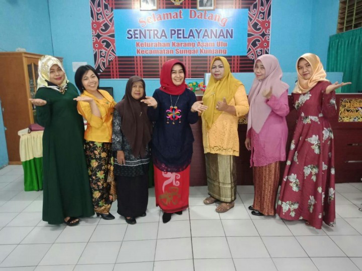 Dalam rangka memperingati Hari Ibu Nasional Ke-90 Tahun 2018 di Kantor Kelurahan Karang Asam Ulu