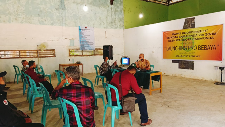 RAPAT KOORDINASI RT SE-KOTA SAMARINDA VIA ZOOM OLEH WALIKOTA SAMARINDA DENGAN AGENDA LAUNCHING PRO BEBAYA 2021