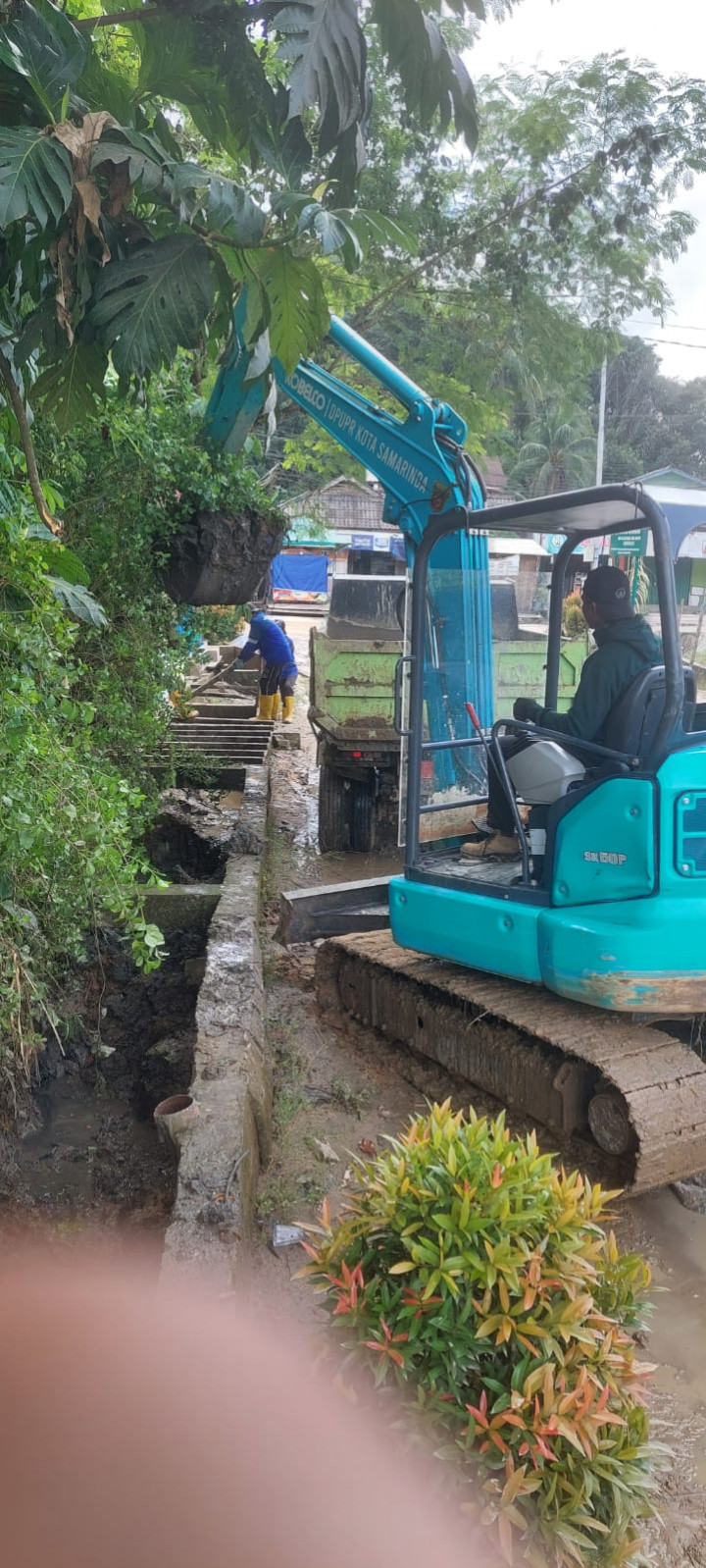 Normalisasi Parit depan Kecamatan Samarinda Utara Tgl. 11 dan 13 Juni 2022.