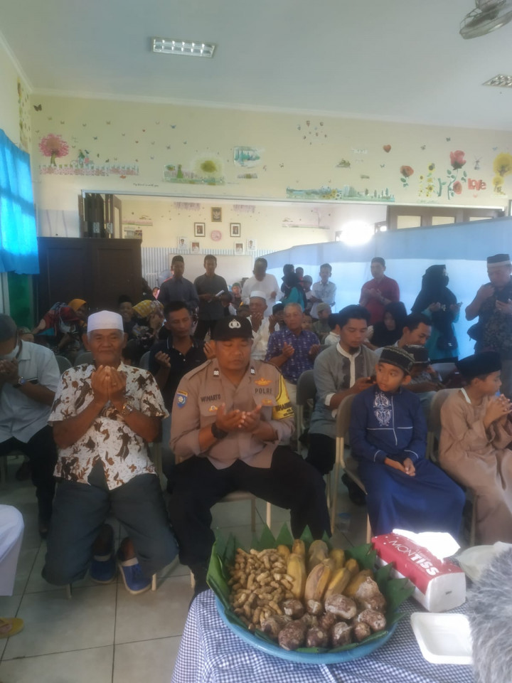 Pelaksanaan Sunatan Massal Program Probebaya Kel. Lempake tahun 2022