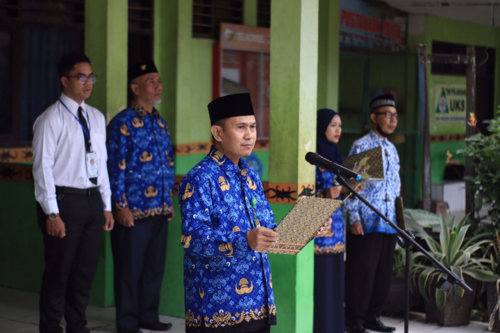 Upacara gabungan HUT RI ke 77 tanggal 17 Agustus 2022 Kelurahan Loa Buah