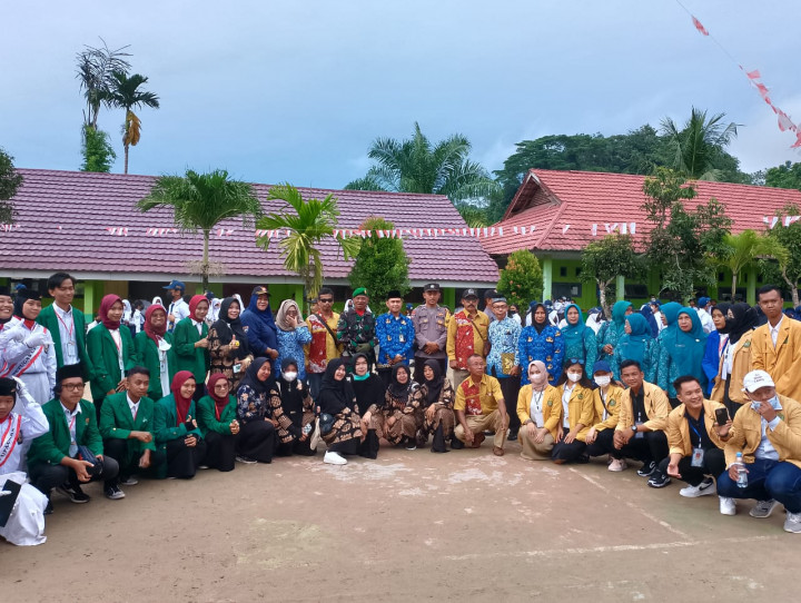 Upacara gabungan HUT RI ke 77 tanggal 17 Agustus 2022 Kelurahan Loa Buah