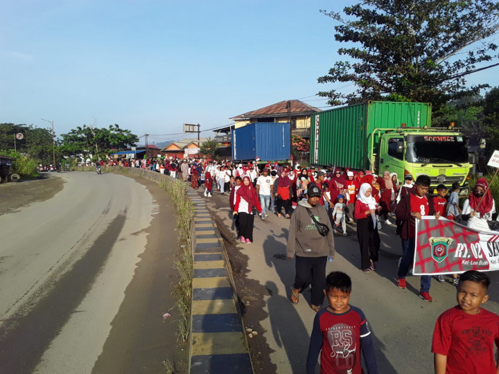 Jalan Sehat oleh FKPM Kelurahan Loa Buah