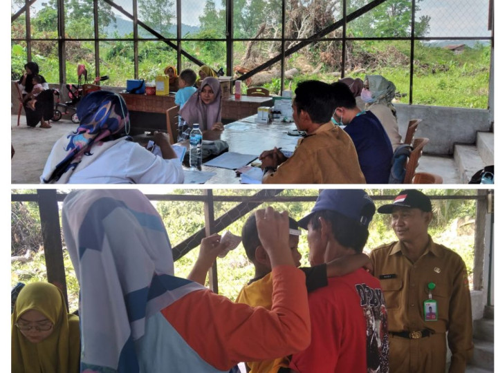 Pelayanan kesehatan Pusban Loa Buah dan Pusling Loa Bakung di Posyandu Loa Kumbar yang dihadiri Plt.Lurah