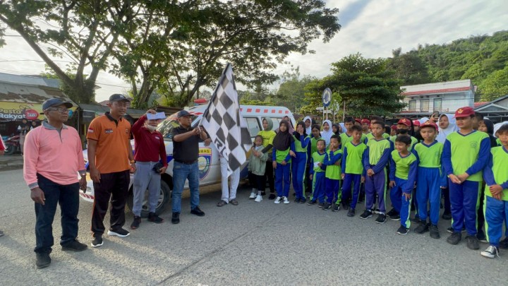 JALAN SANTAI DAN PERLOMBAAN DI KELURAHAN LOA BUAH UNTUK MERAYAKAN ULANG TAHUN KOTA SAMARINDA KE-356 TAHUN