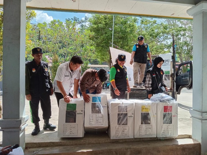 PELAKSANAAN PEMILU DI KELURAHAN LOA BUAH