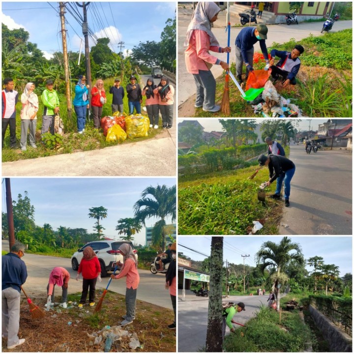 KELURAHAN LOA BUAH MENGIKUTI GOTONG ROYONG MASSAL KELURAHAN SE KECAMATAN SUNGAI KUNJANG LOKASI JALAN ADAM MALIK