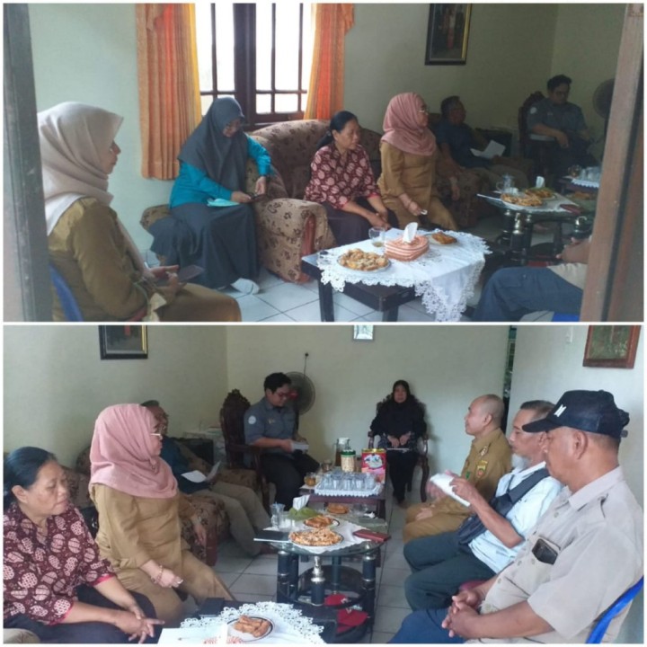 RAPAT PERSIAPAN LOMBA PKK BANGGA KENCANA KESEHATAN LOKUS KAMPUNG KB KELURAHAN LOA BUAH