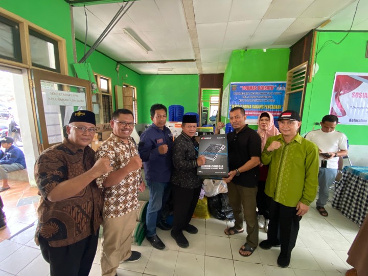 Serah Terima Barang Pengadaan Sarana dan Prasarana Pokmas Bersatu