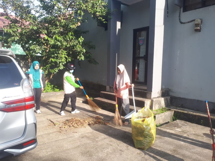 Kerja Bakti Serentak Kelurahan se Kecamatan Sungai Kunjang