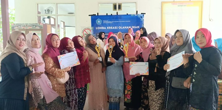 PKK dan Dasawisma Kelurahan Loa Buah Raih Juara Umum Lomba Kreasi Olahan Ikan Tingkat Kecamatan Sungai Kunjang