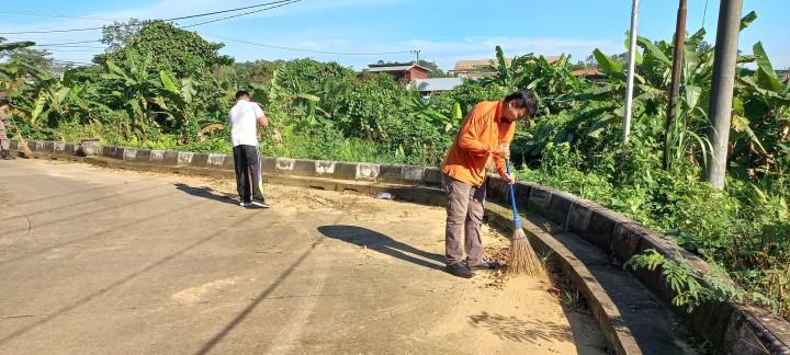 Kerja Bakti Hari Lingkungan Hidup Sedunia