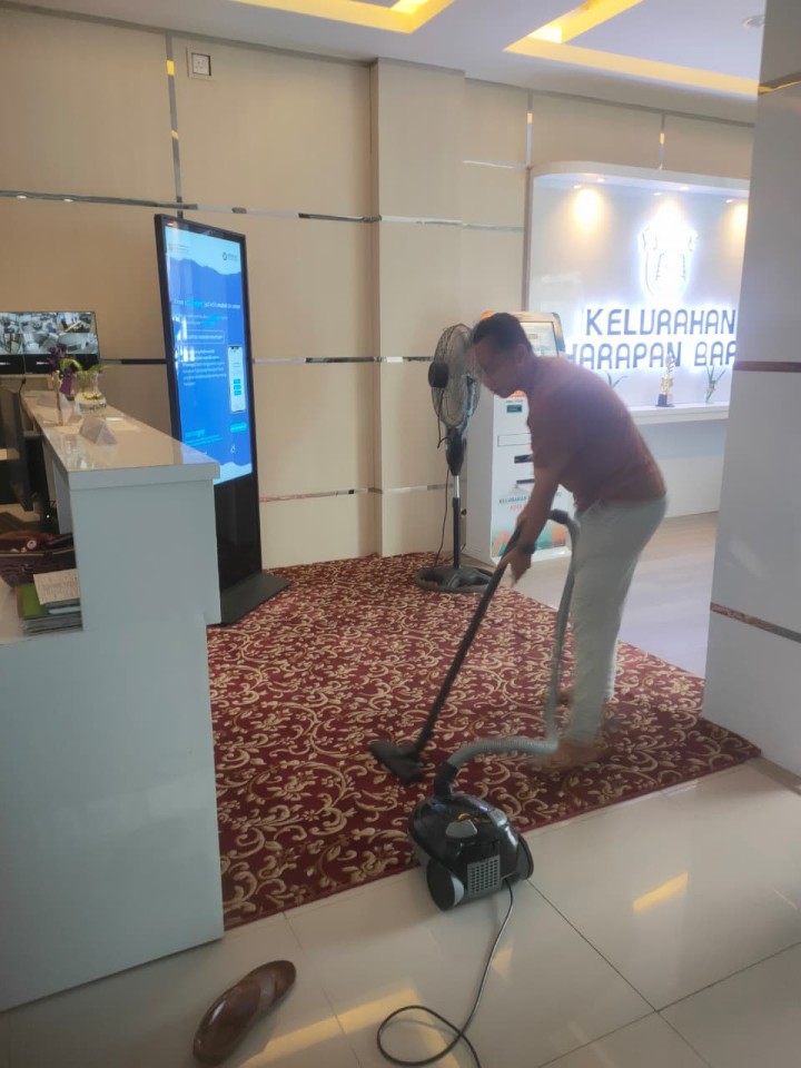 Kerjabakti di masing-masing kantor kecamatan dan kelurahan Loji