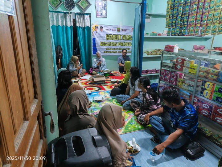 Rembuk warga RT 15  kel. sengkotek