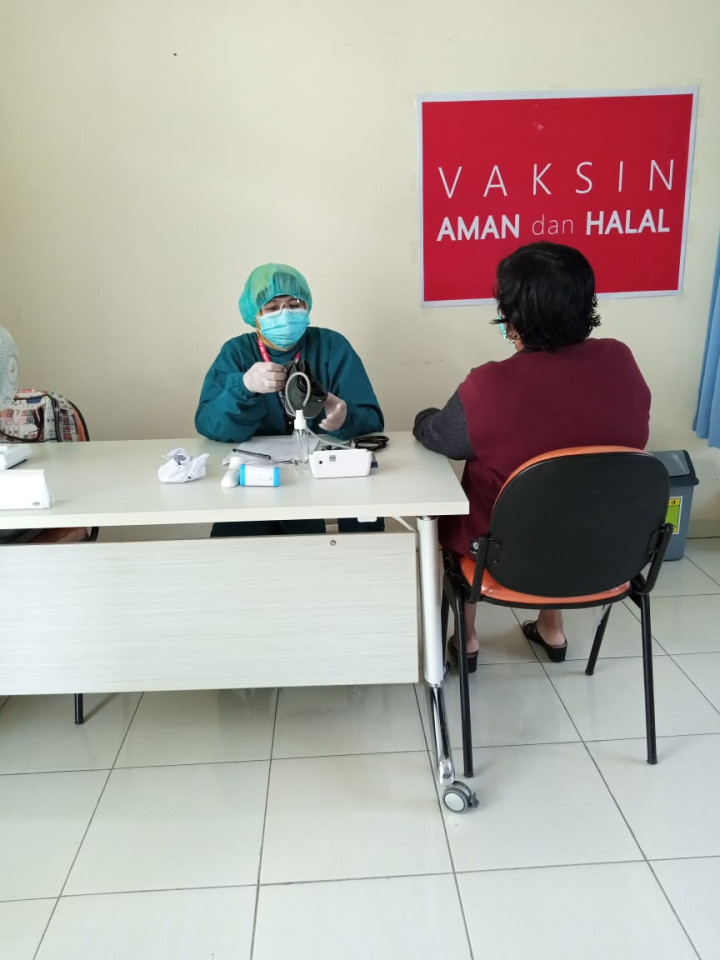 Vaksinasi Covid-19 di Puskesmas Lok Bahu