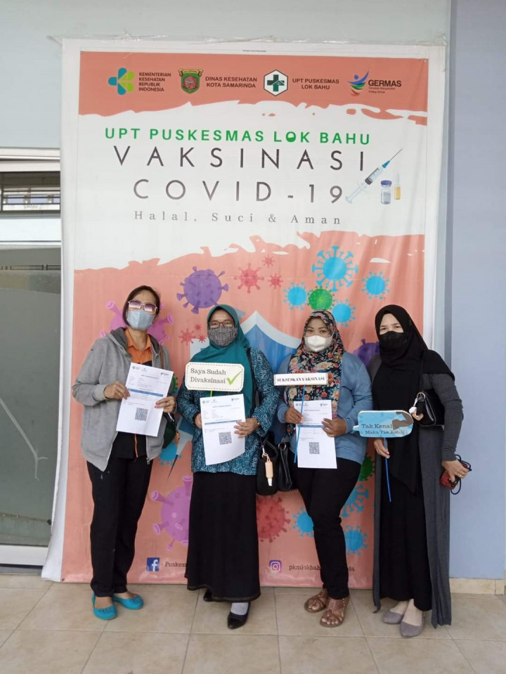 Pelaksanaan Vaksin Boster Pfizer untuk Pegawai dan staff PTTB Kelurahan Lok Bahu, Sabtu 05/02/22, Semoga dengan sudah terlaksananya vaksin Boster ini Kita semakin Semangat dalam melayani masyarakat