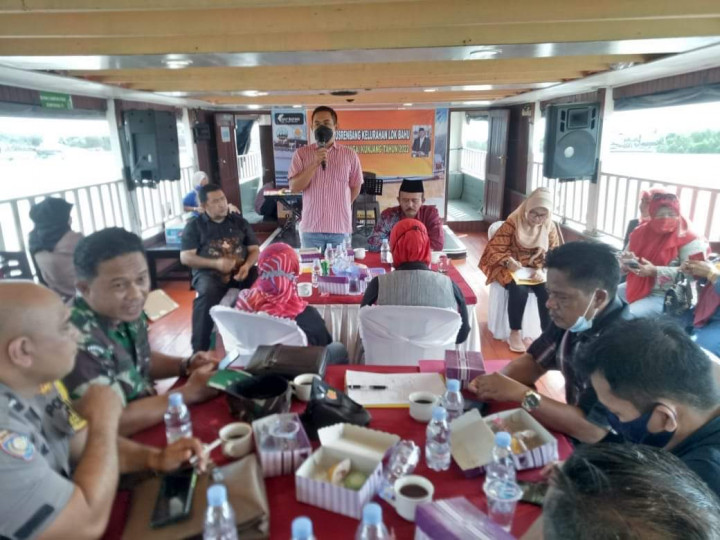Musrenbang Tingkat RT Sekelurahan Lok Bahu di Kapal PESUT BENTONG, 12 Desember 2021`