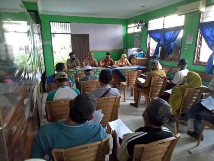 Musrenbang Tingkat RT dilingkungan Kelurahan Lok Bahu,di hadiri Lurah,Kasi Ekobang, Kasi Kesra dan Seklur, Selasa 7 Desember 2021