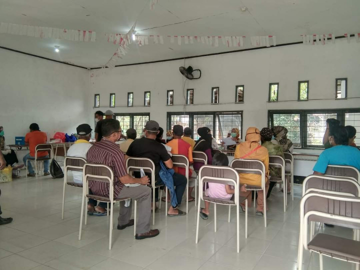 Kegiatan Vaksin Masal 1000 Dosis tahap 1 dan 2 Pelaksanaan di SMK N 15 Lok Bahu Penyelenggara Kelurahan Lok Bahu 17 November 2021