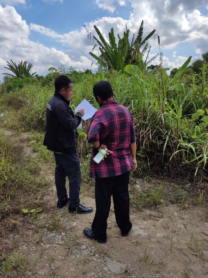 Kegiatan Kasi Pemerintahan Bapak Ifan pahrudi,SE Melakukan pengukuran di Jl. Ring road 1 tanah milik pak Subandi bersama Tim Juru Ukur dari BPN,kamis 24 Maret 2022