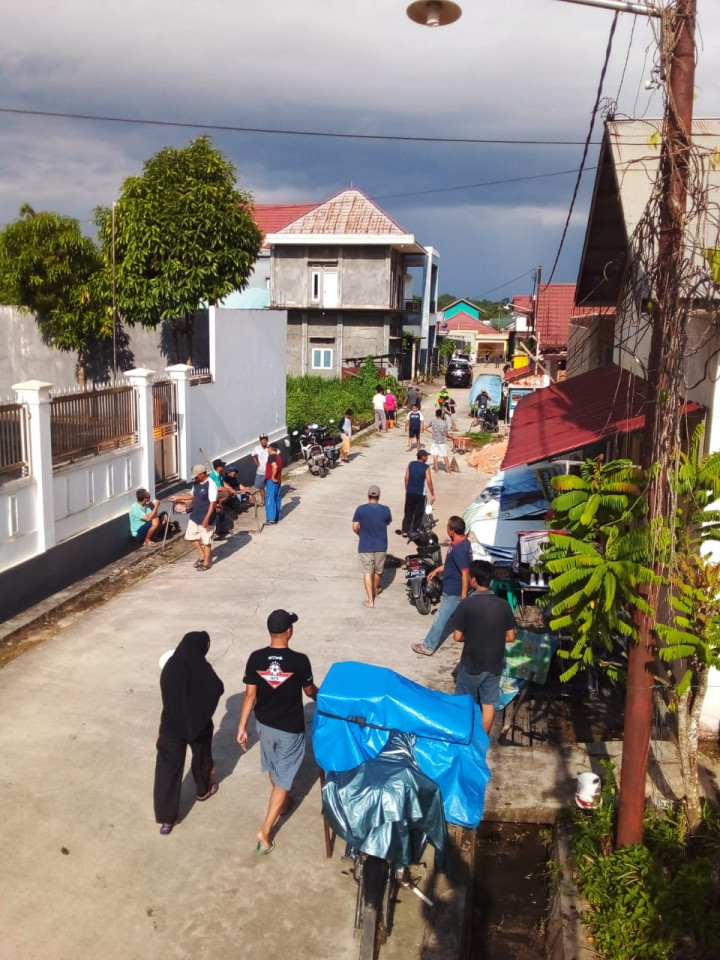 Kerja Bakti Masal Seluruh RT dilingkungan Kel. Lok Bahu dalam rangka menyambut bulan suci Ramadhan 1443 H, hari Minggu 27 Maret 2022