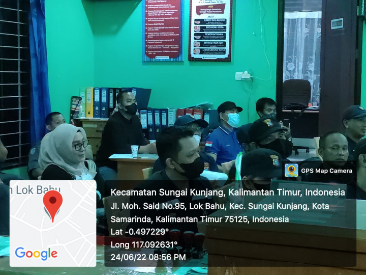 Rakor Kamtibmas Forum Kemitraan Polisi Masyarakat ( FKPM ) Bersama Forkopimcam Bhabinkamtibmas Babinsa Sekecamatan Sungai Kunjang Kelurahan Lok Bahu Jum'at 24/06/22
