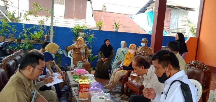 Kunjungan Tim TWAP Kota Samarinda ke Kelurahan Lok Bahu dalam rangka BUMRT, 28 Juni 2022