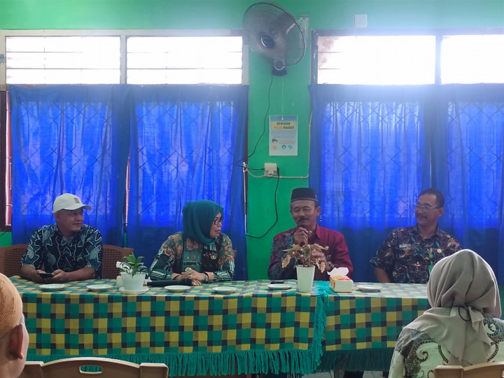 Penerapan PP no 94 Tahun 2021 tentang Disiplin ASN Oleh Camat Sungai Kunjang Ibu Indah Erwati,Kamis 30 Juni 2022