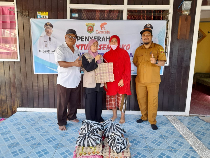 Penyerahan Bantuan Sembako Kegiatan Probebaya
