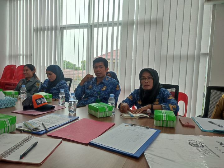 Giat jum'at Bersih   -   Kegiatan rutin Gotong-Royong